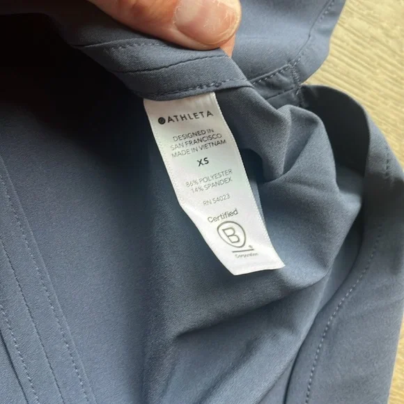 NWT Athleta 'Zephyr' Tank in MDVI (Medieval Violet) XS - Retail: $69 - Picture 9 of 12